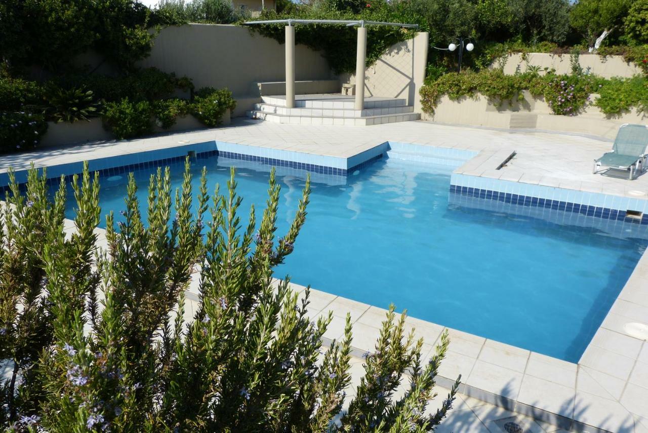 Knossos Palace Secluded Villa Skalanion Buitenkant foto